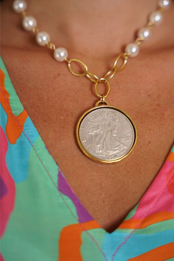 Scarlett Necklace Pearl Coin