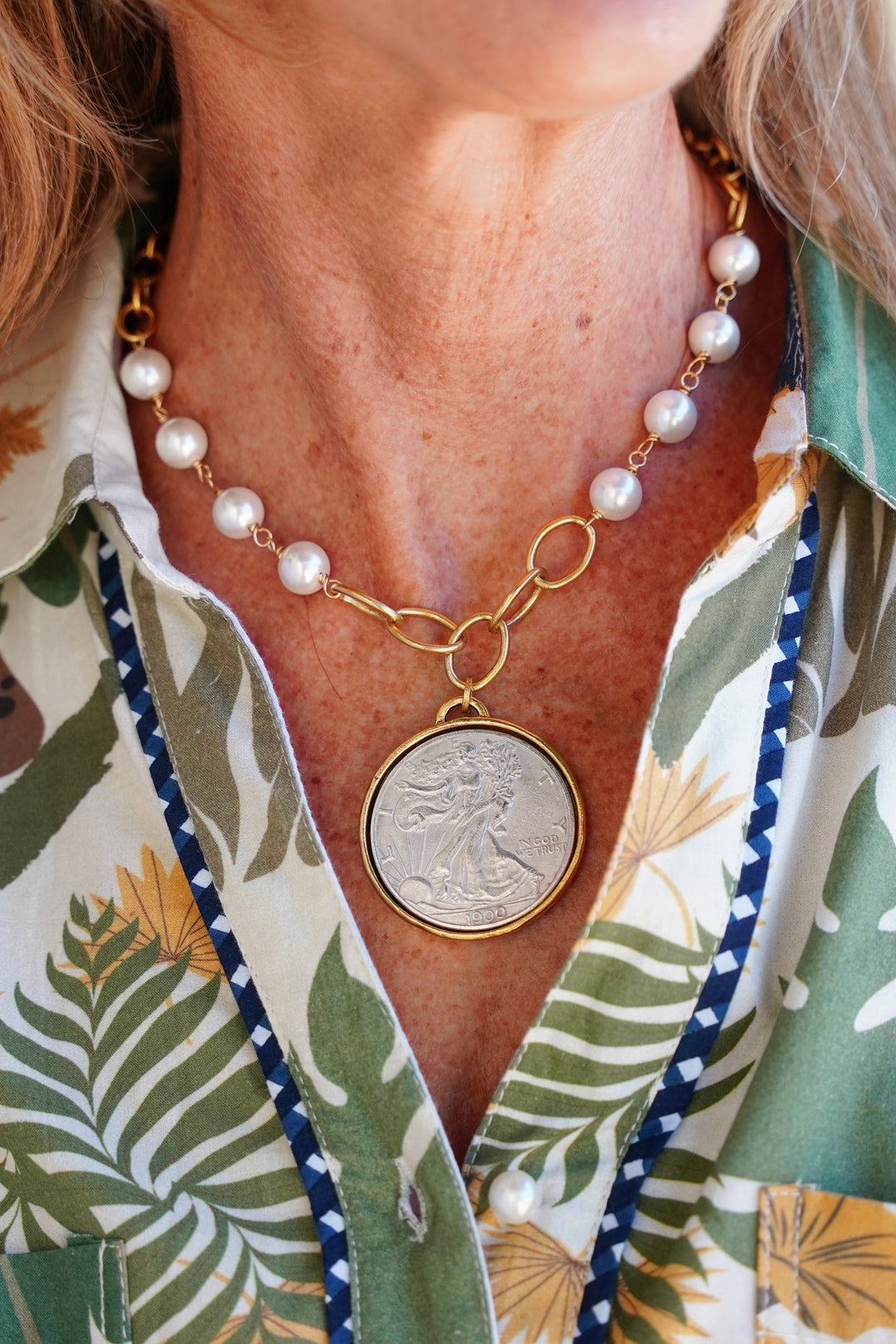 Scarlett Necklace Pearl Coin